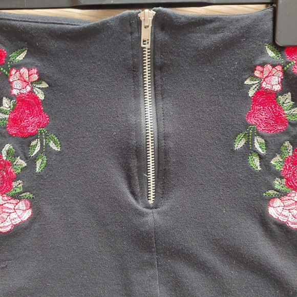 Black Mini Skirt with Embroidered Flowers by Ardene - Picture 4 of 8